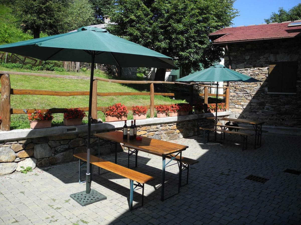 Agriturismo Piccolo Paradiso Pianello Del Lario Kültér fotó